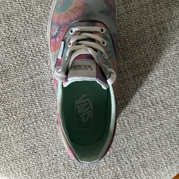 Vans Women’s Sneakers - Picture 7 of 16